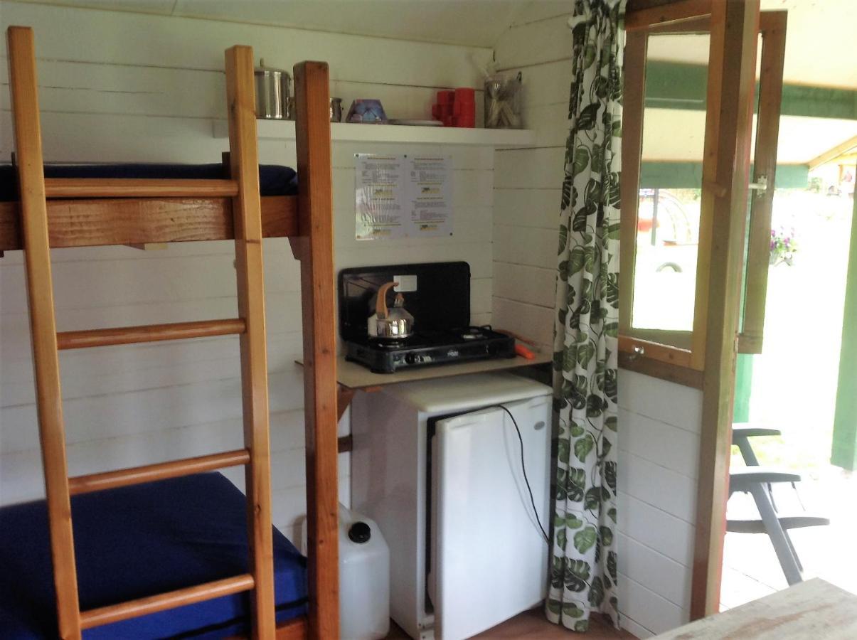 אמלורד Camping Het Bosbad מראה חיצוני תמונה