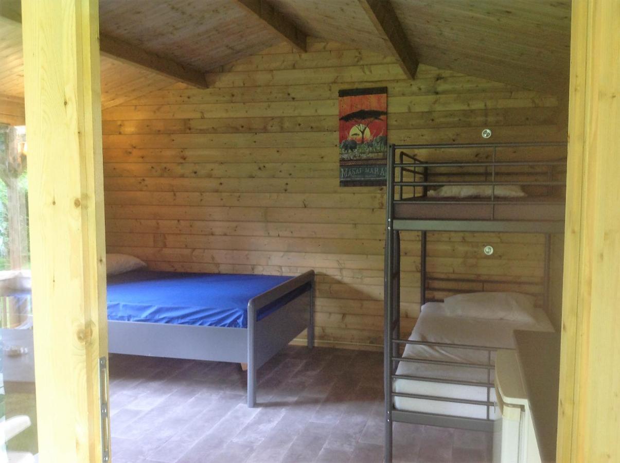 אמלורד Camping Het Bosbad מראה חיצוני תמונה
