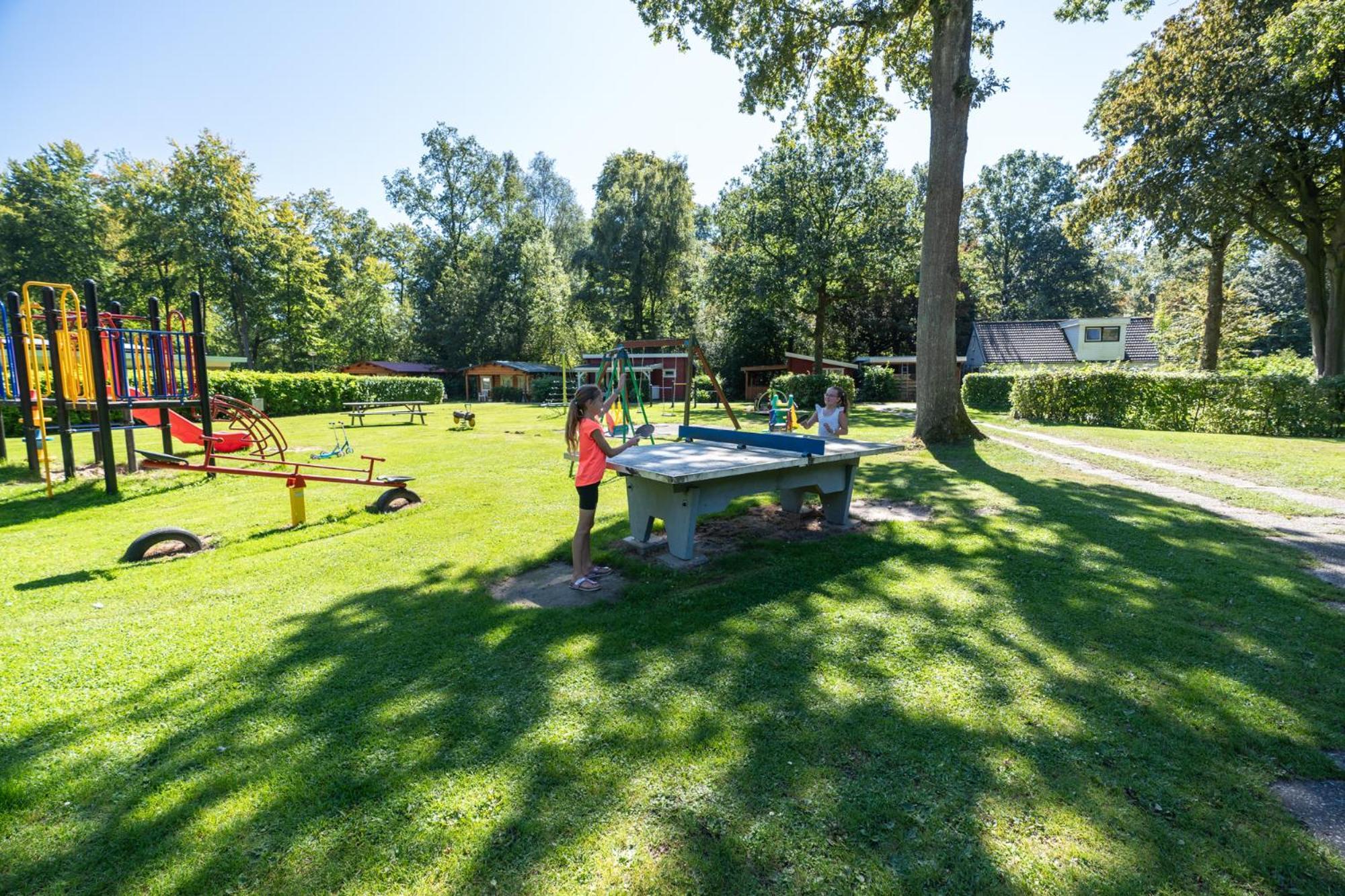 אמלורד Camping Het Bosbad מראה חיצוני תמונה